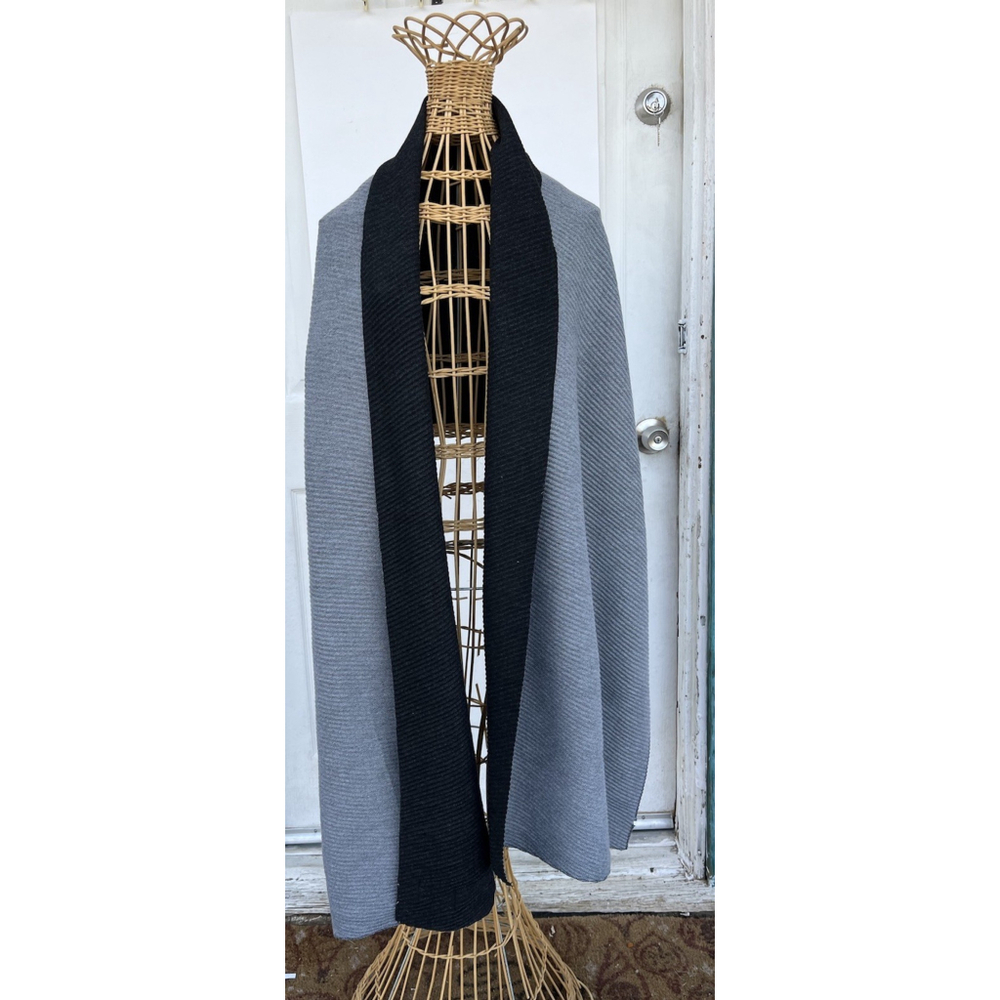Oversized Reversible Wool Wrap Shawl Gray Black 105 x 24 Minimalist - Picture 11 of 16